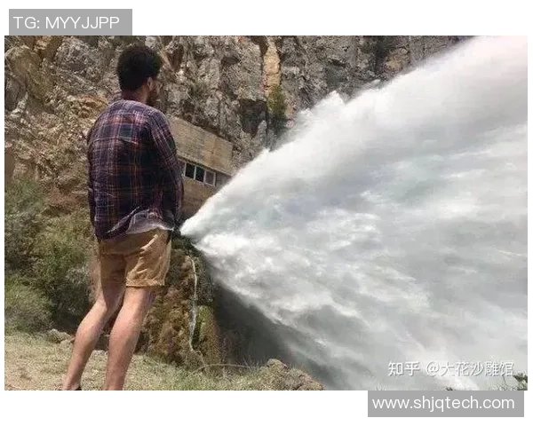 足球明星私下训练趣事大揭秘搞笑瞬间让你捧腹大笑的幕后花絮